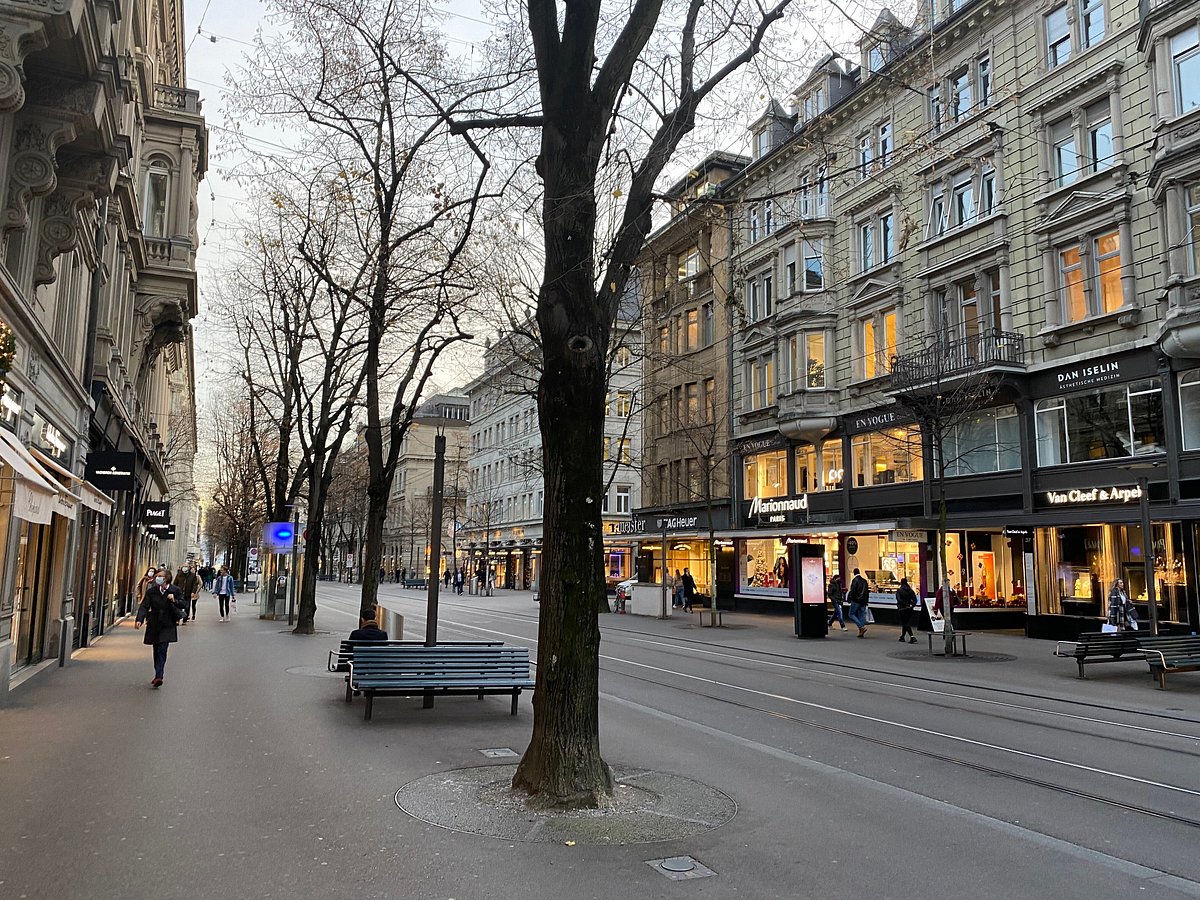 bahnhofstrasse-ivivu