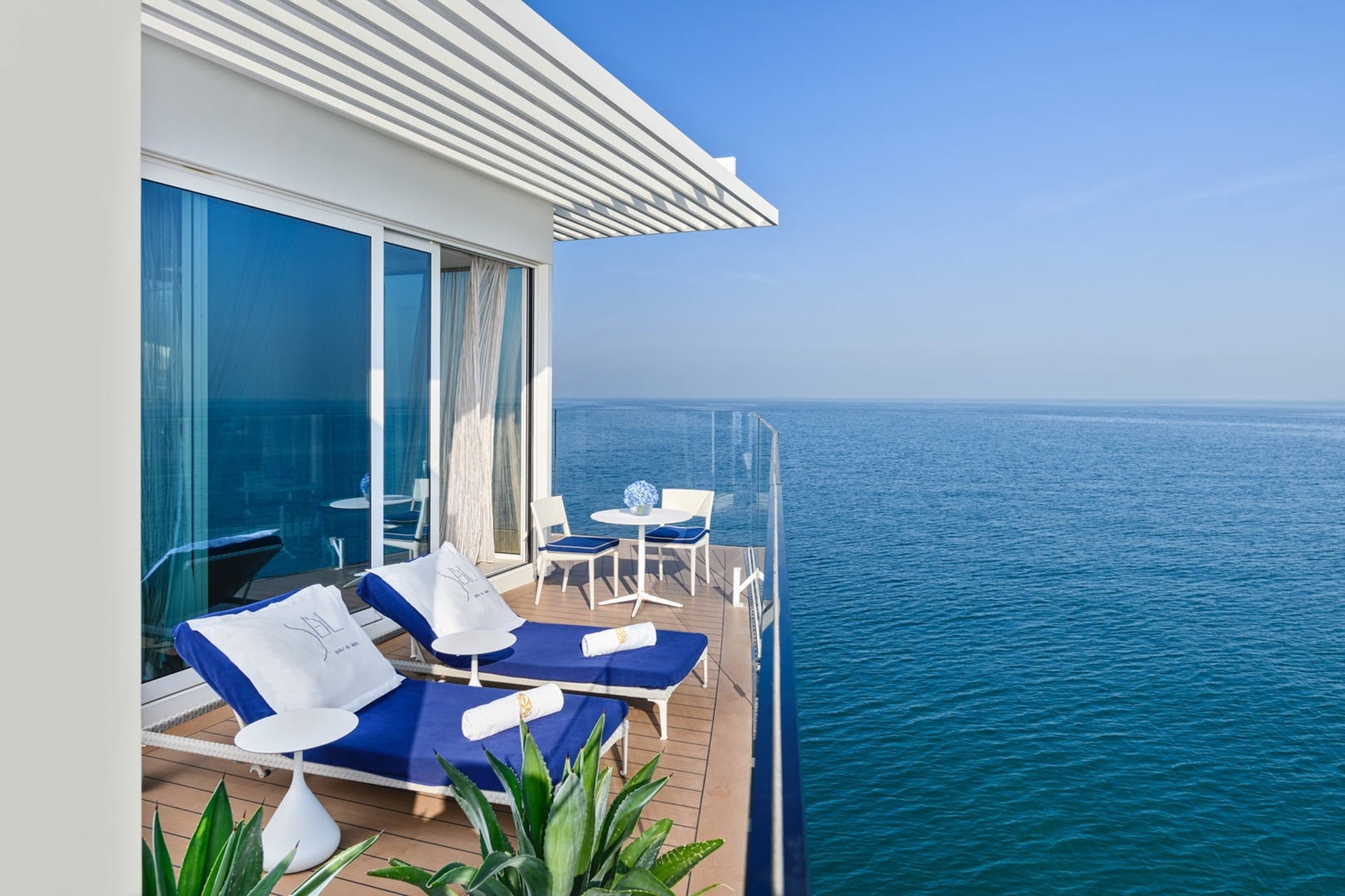 Burj- Al -Arab- Jumeirah- Dubai-ivivu-10