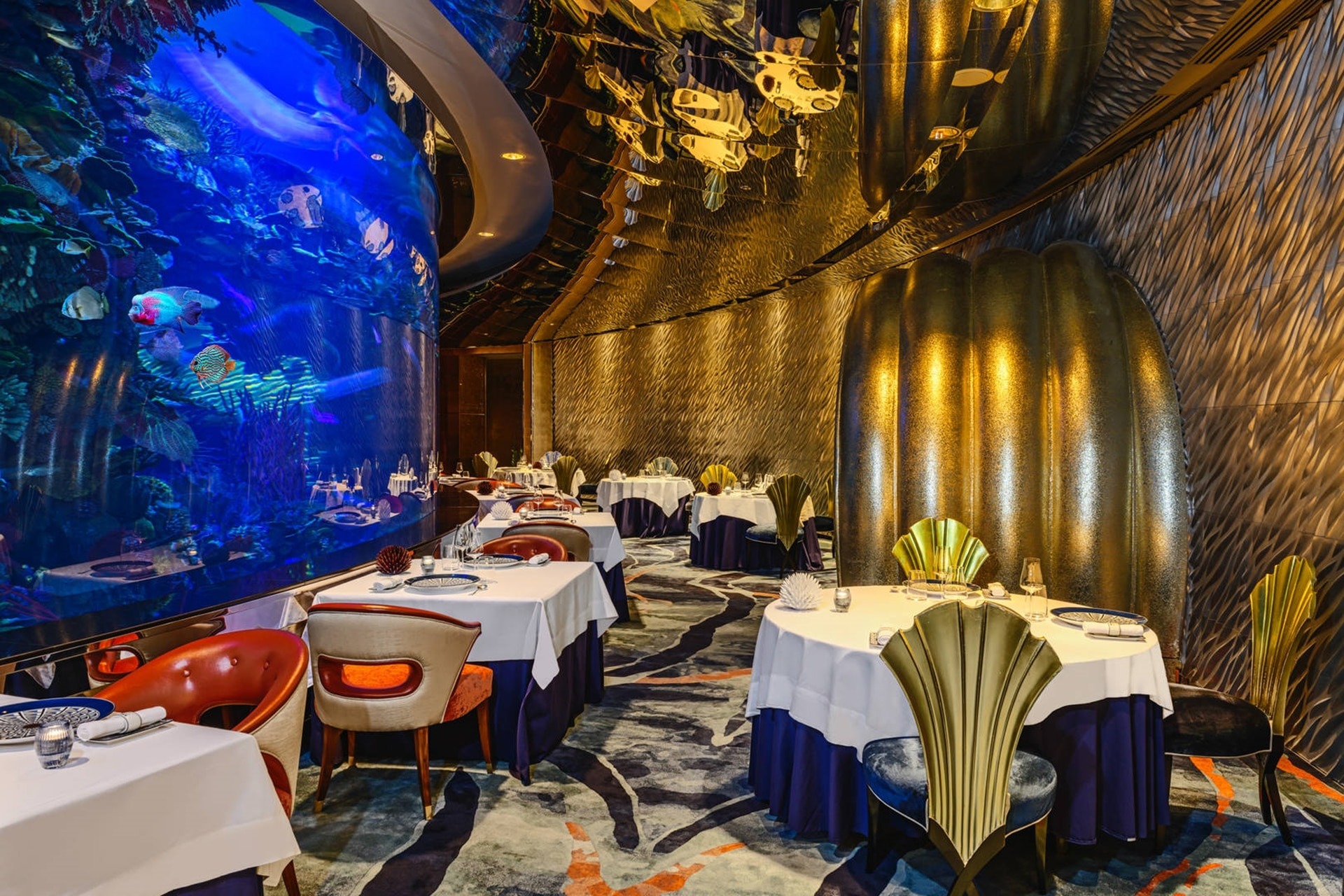 Burj- Al -Arab- Jumeirah- Dubai-ivivu-6