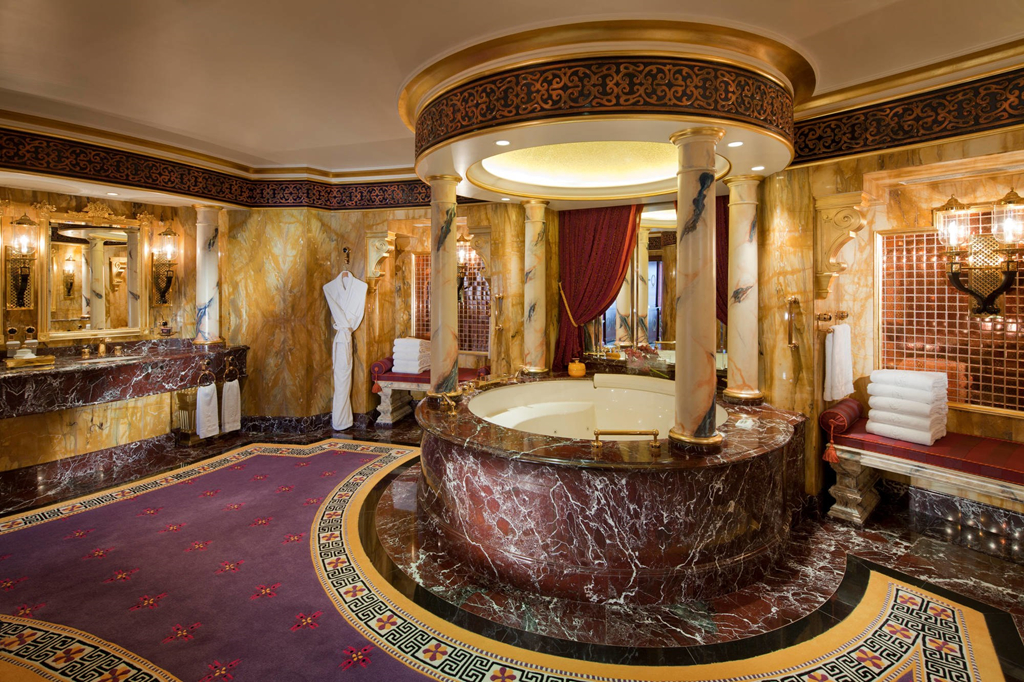 Burj- Al -Arab- Jumeirah- Dubai-ivivu-9