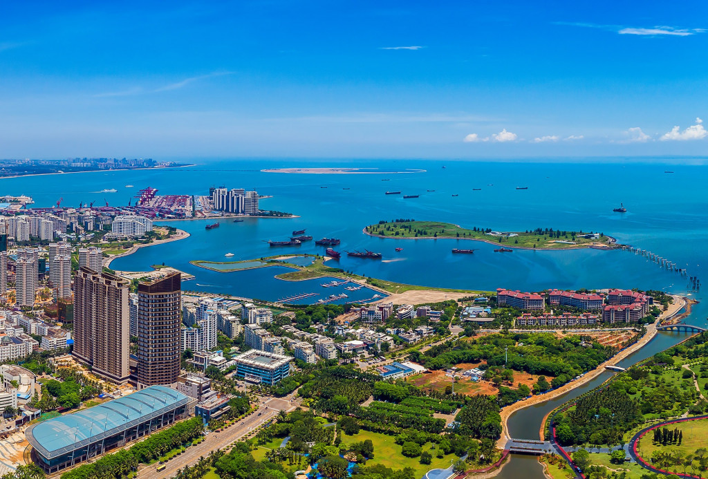 Một góc đảo Hải Nam sầm uất.