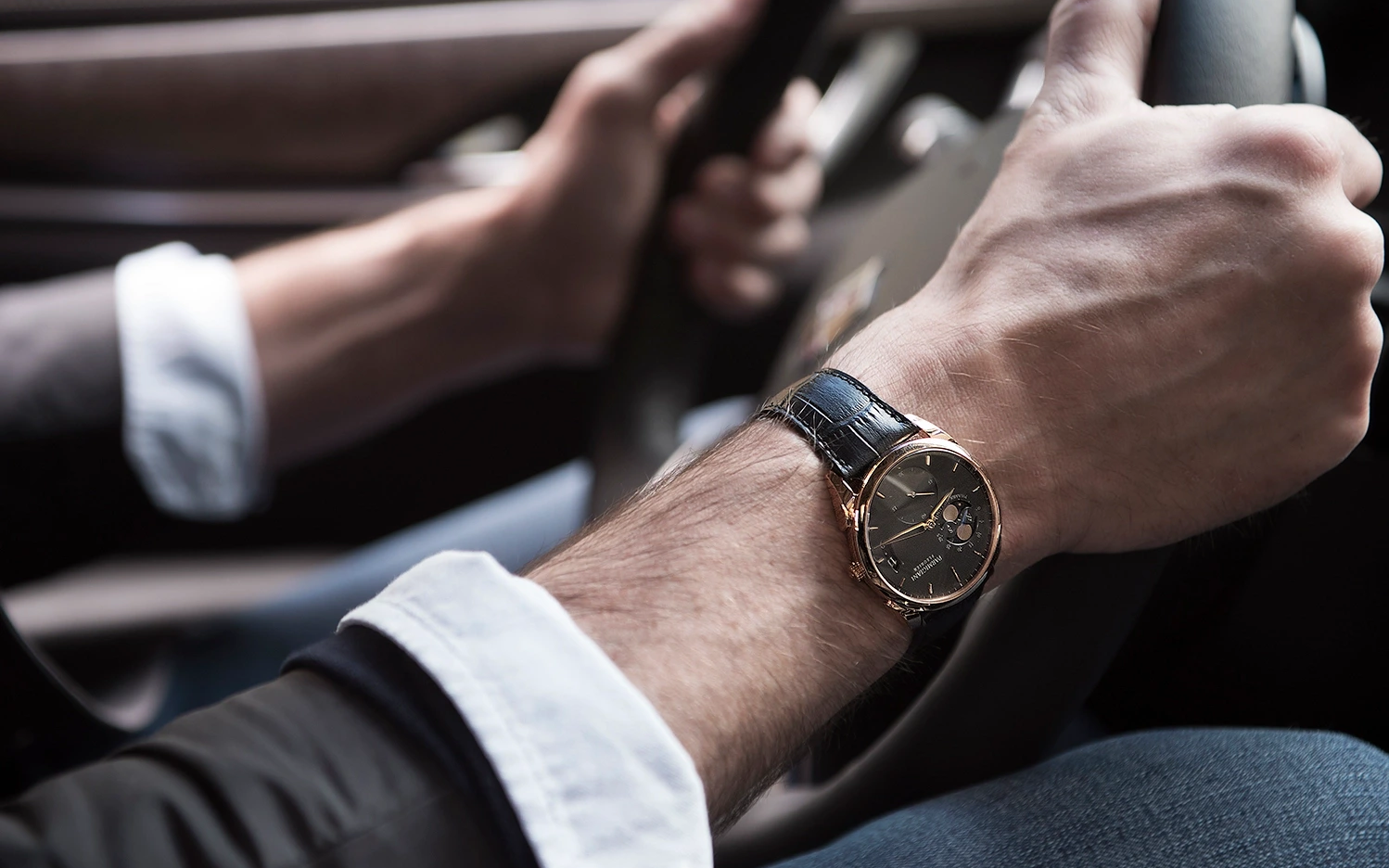 Sức hấp dẫn của đồng hồ Parmigiani Fleurier Tonda 1950