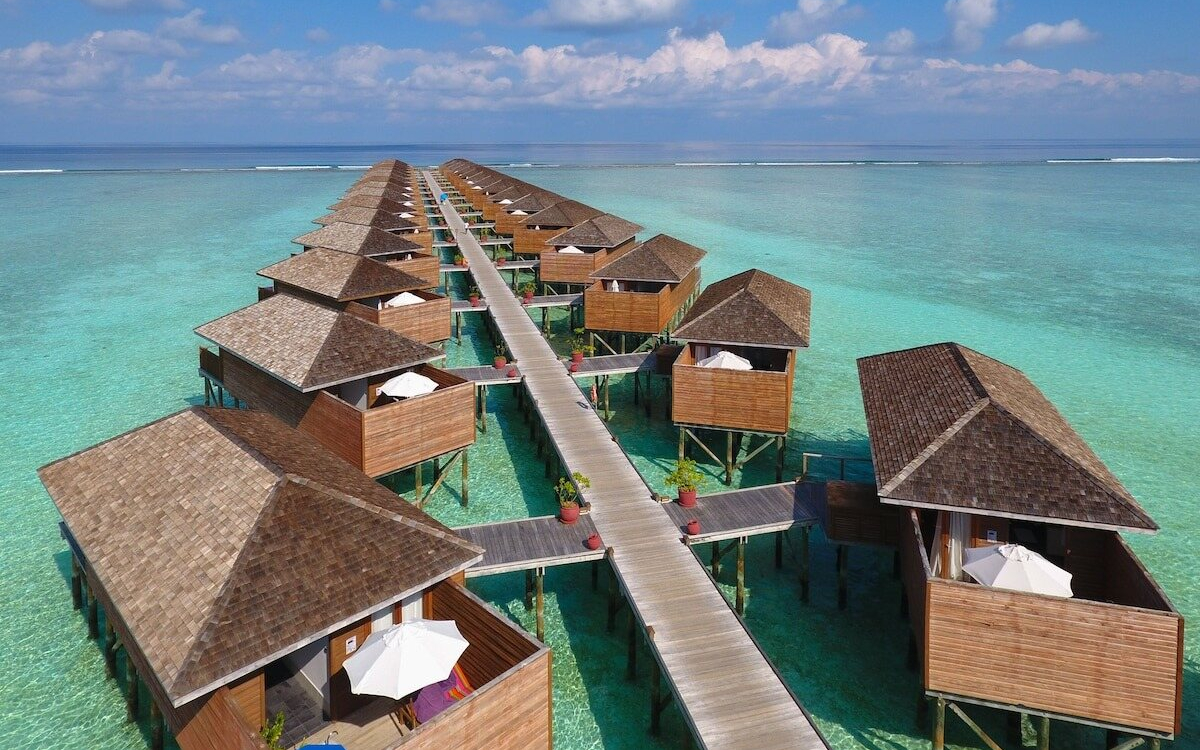 Khám phá Maldives nguyên bản tại Meeru Island Resort & Spa tươi đẹp