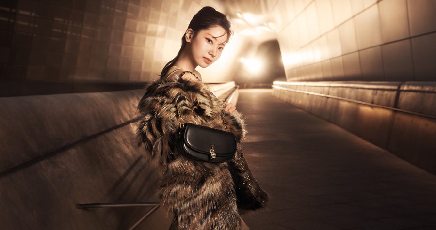 Dahyun đại sứ Michael Kors