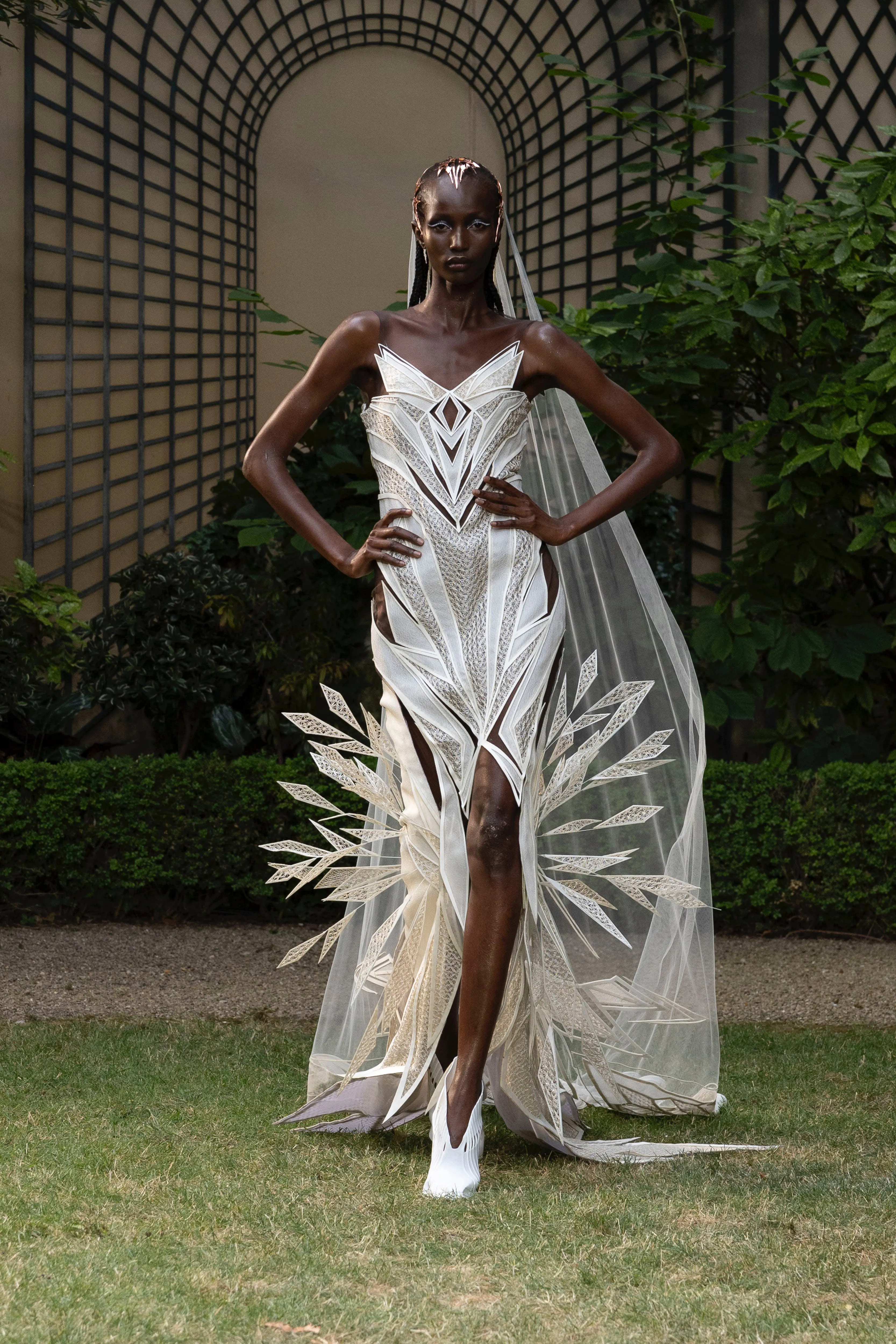 Van Herpen Couture Thu Đông 2023