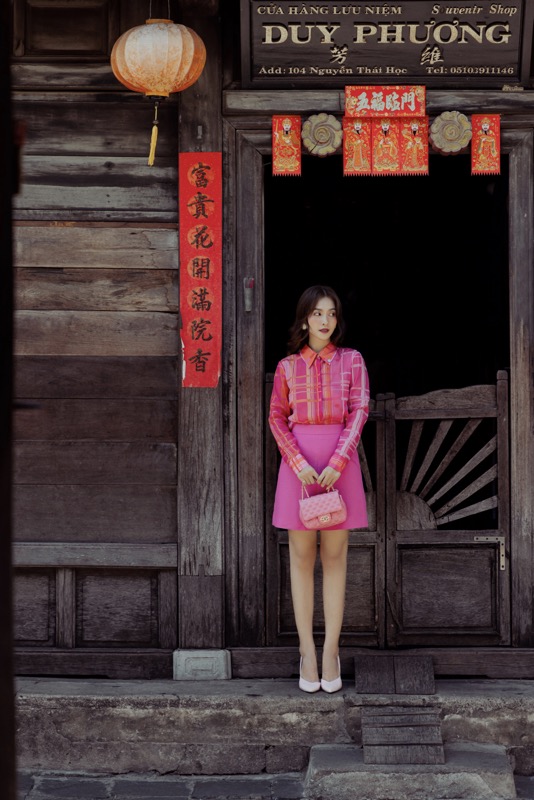 Khả Ngân cùng thời trang Elise
