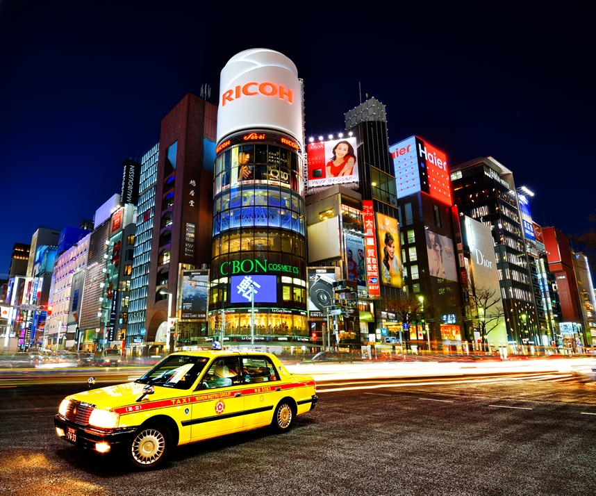 Shopping ở phố Ginza tour du lịch Nhật Bản