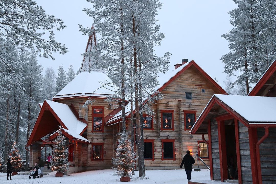 Santa-Claus-Village-ivivu-1