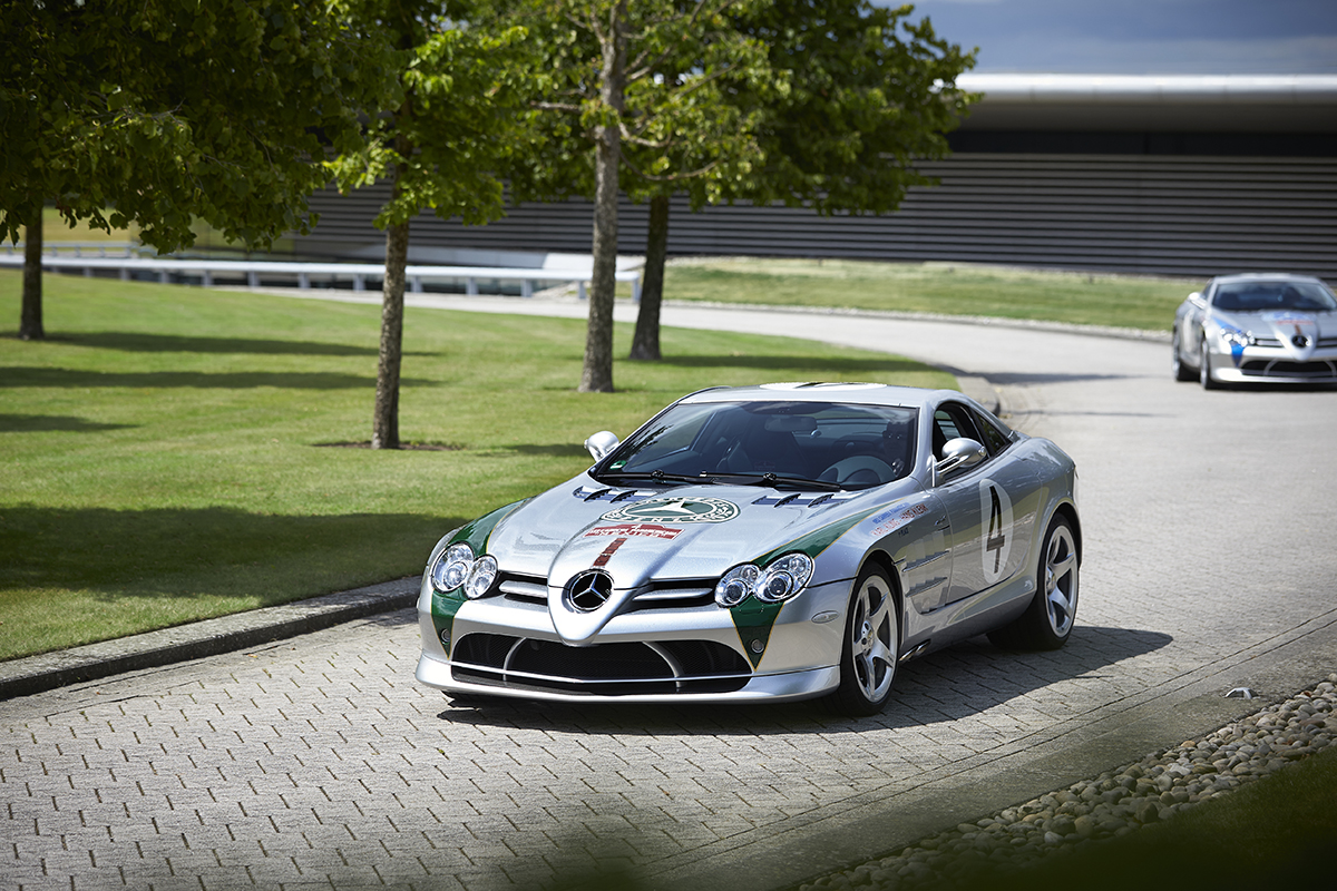 Mercedes Benz hợp tác McLaren