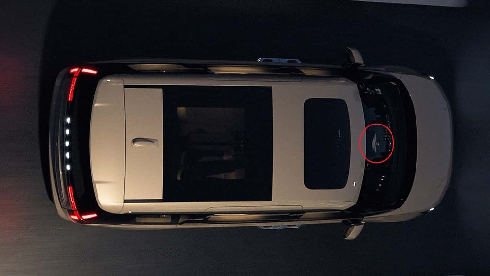 Volvo EM90 MPV