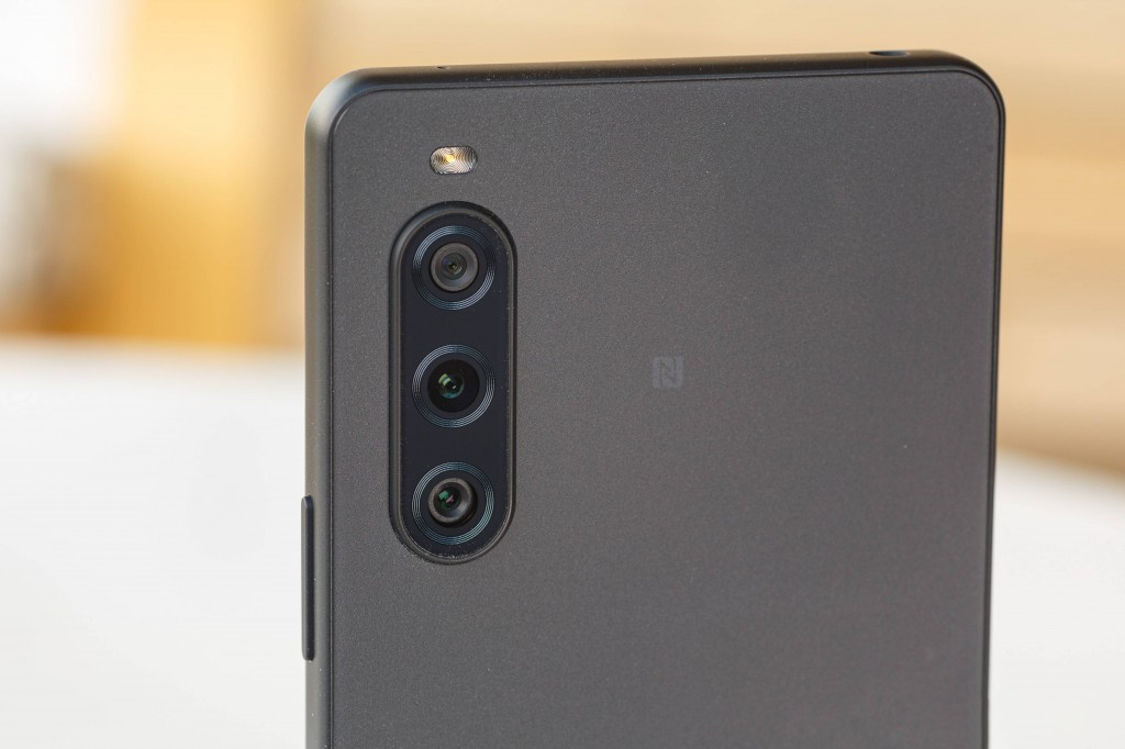 Xperia 1 V