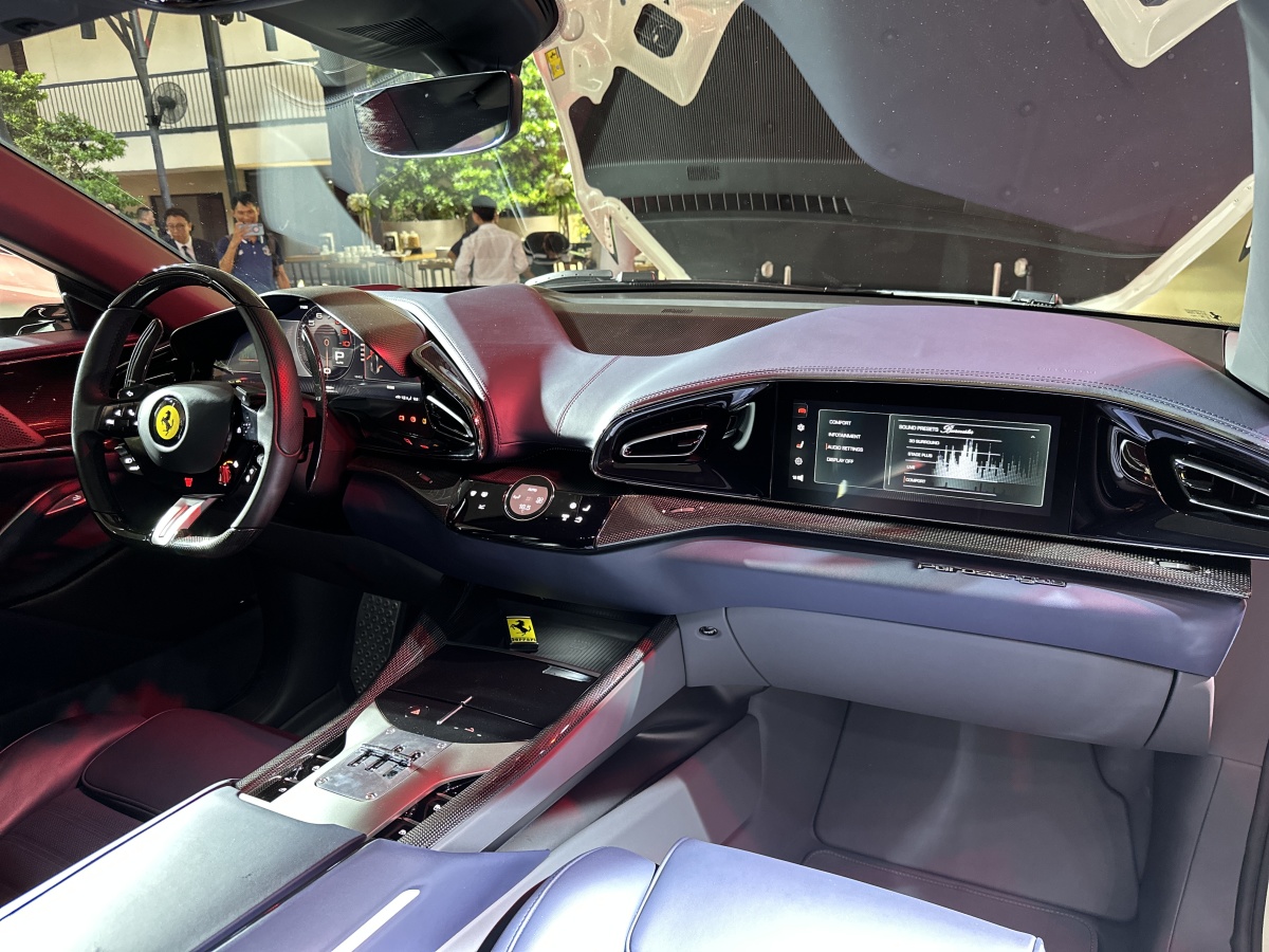 Ferrari Purosangue 