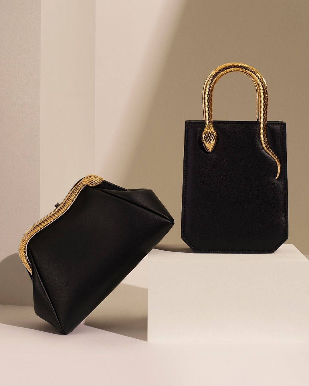 túi xách Fall 2023 của Bulgari 