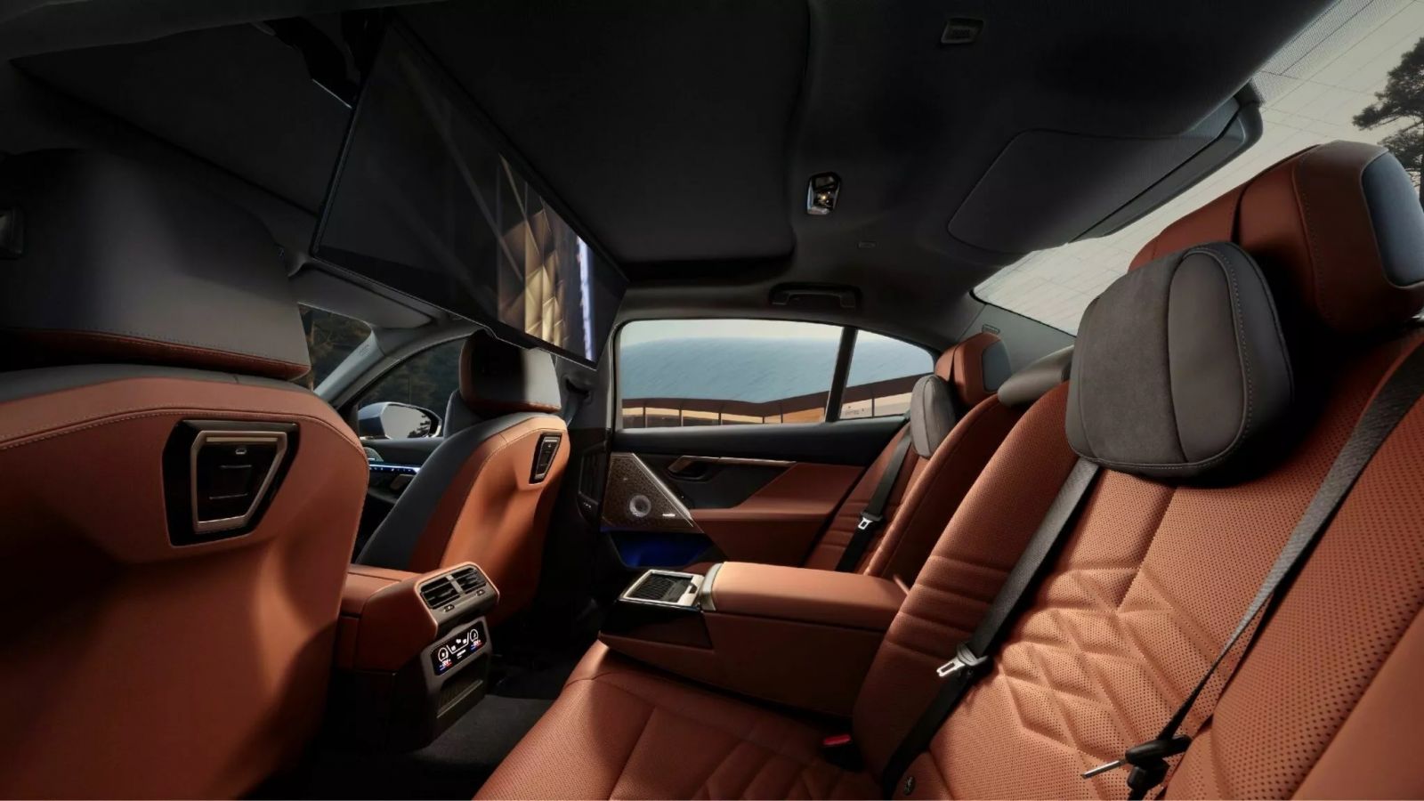 BMW 5-Series 2024 