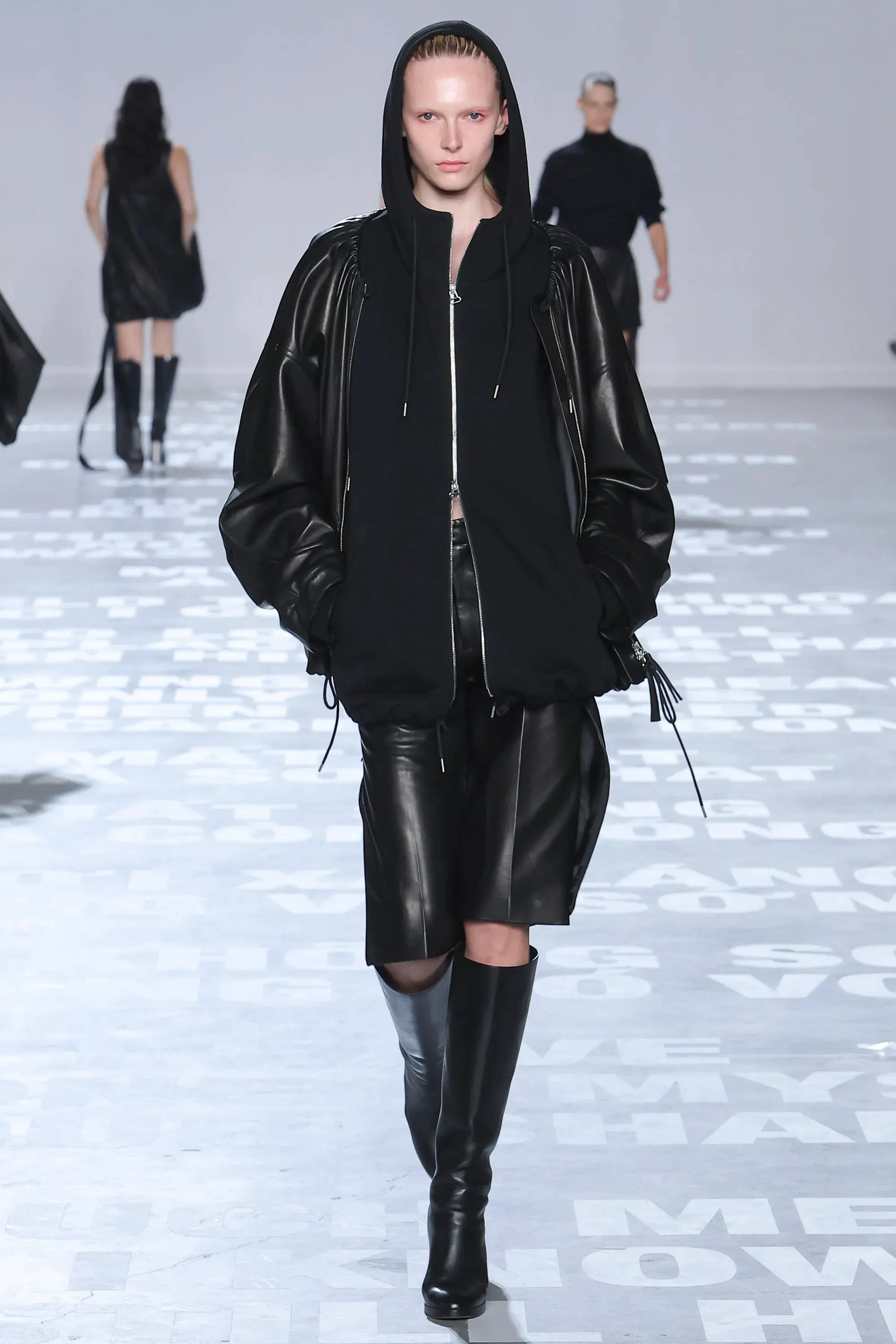 Helmut Lang Xuân-Hè 2024