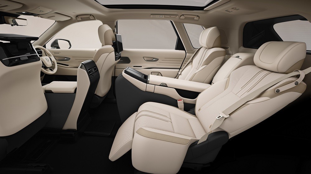Toyota Century SUV 2024 
