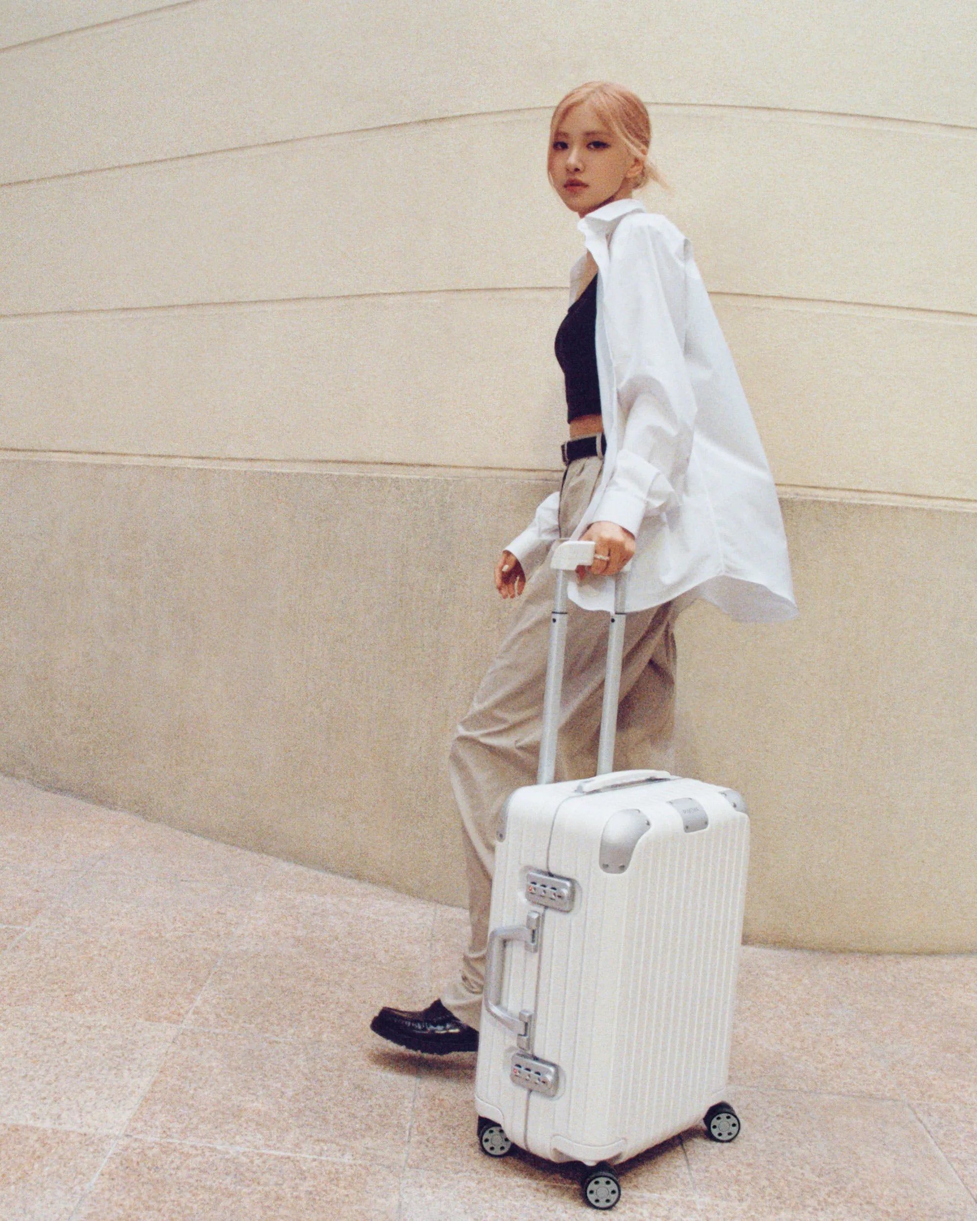 RIMOWA chiến dịch Never Still 4