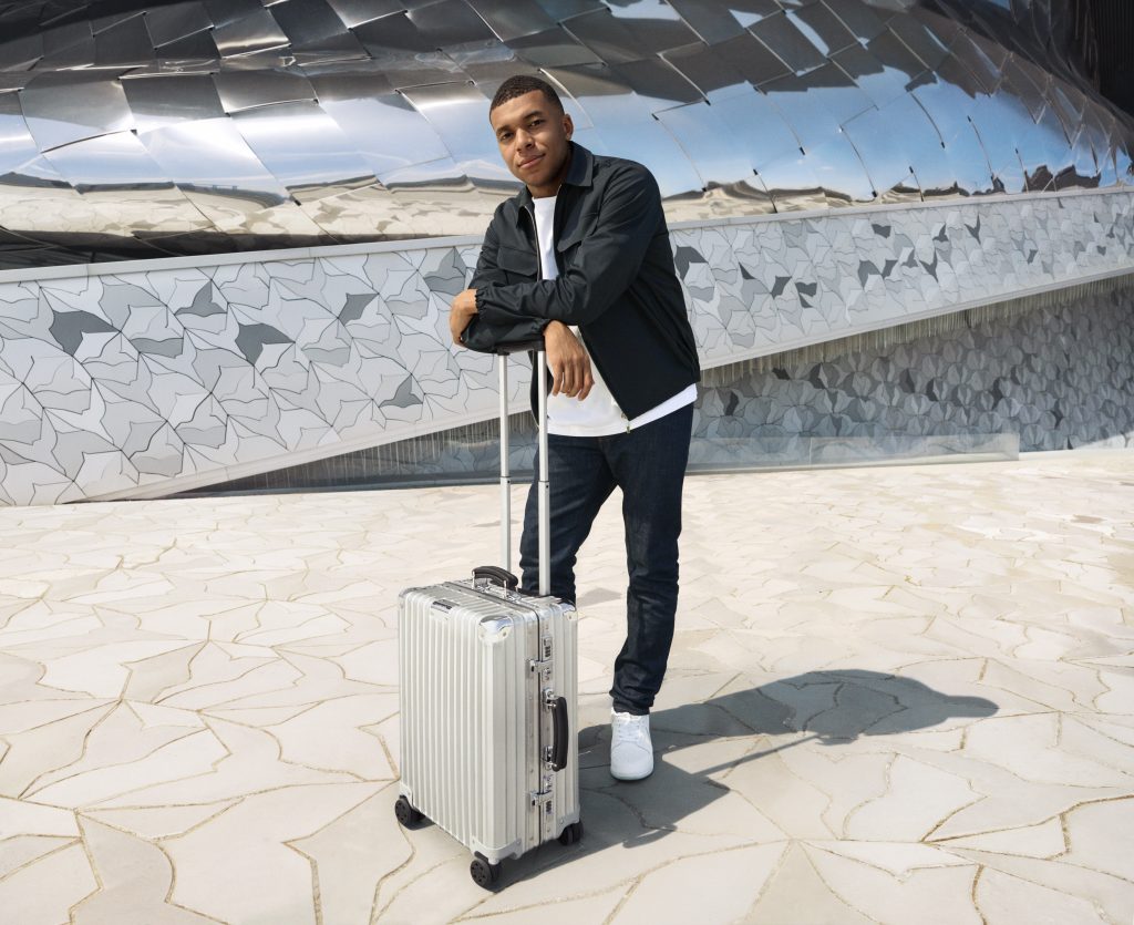 RIMOWA chiến dịch Never Still 4
