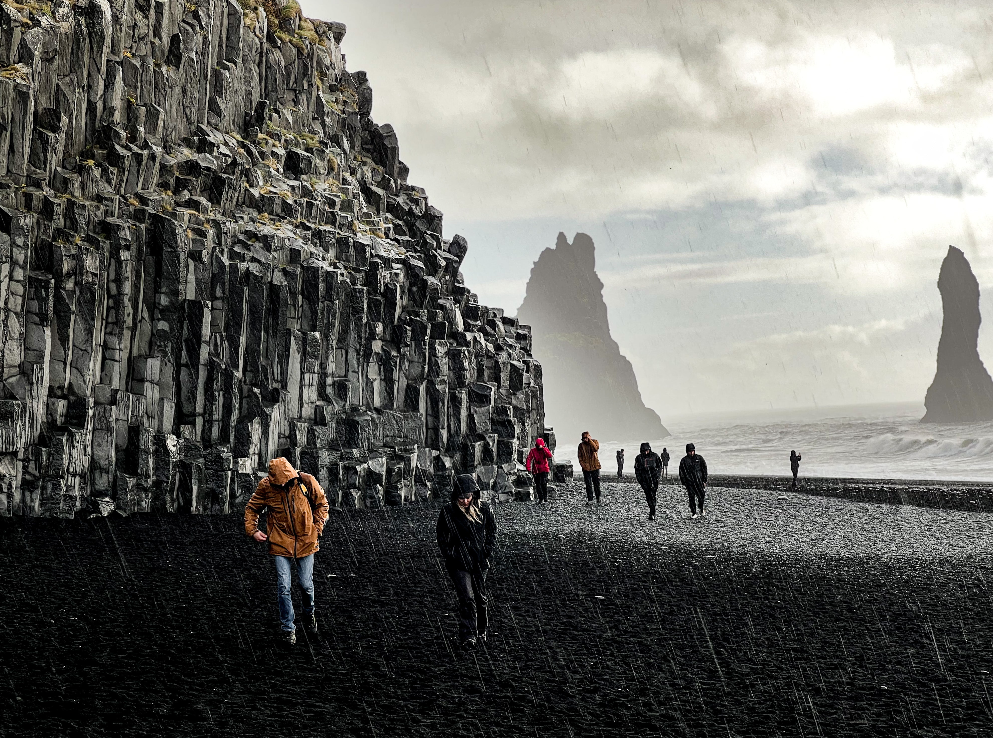 du lịch iceland biển đen