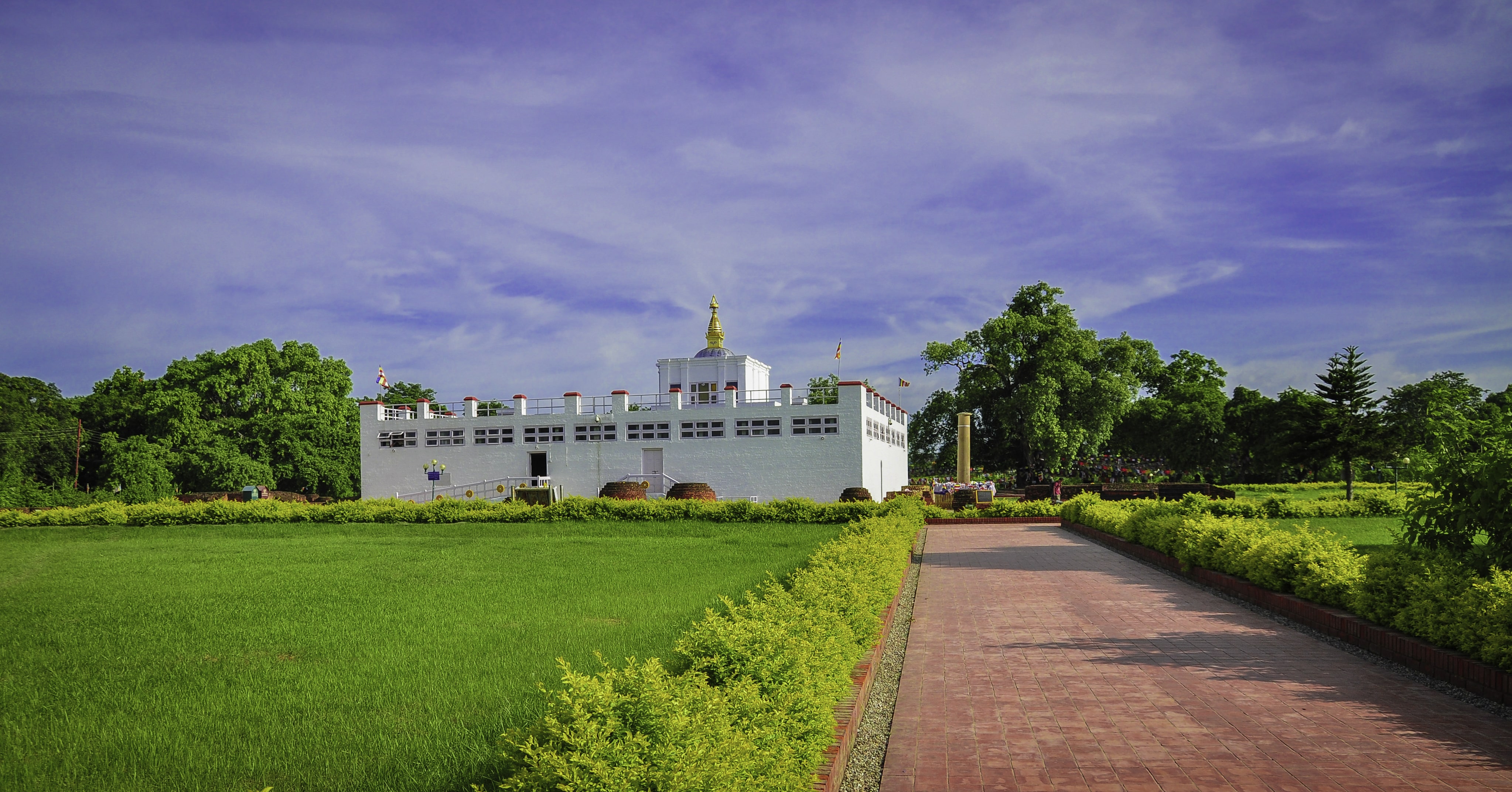 Lumbini_Mayadevi_temple_ivivu-min