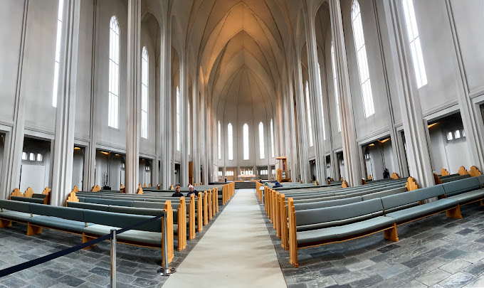 nha-tho-Hallgrimskirkja-ivivu-3