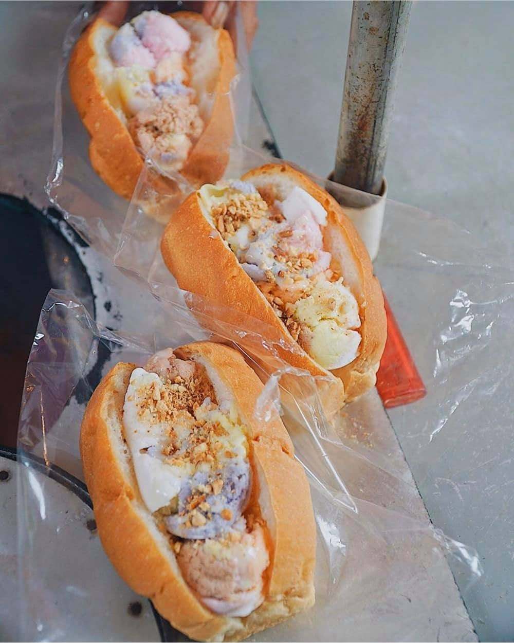 bánh-mì-kẹp-kem-ivivu