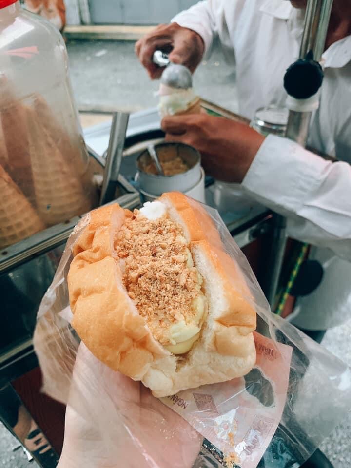 bánh-mì-kep-kem-ivivu