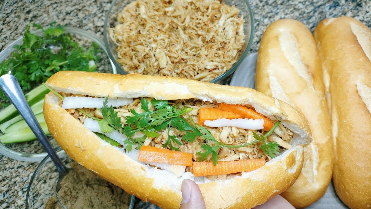bánh-mif0-gà-xé-ivivu