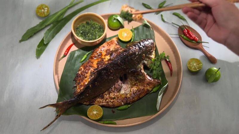 cá-nướng-muối-ớt-xiêm-xanh-ivivu