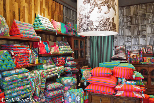 goi-y-nhung-dia-chi-mua-sam-ly-tuong-khi-du-lich-chiang-mai-ivivu-7