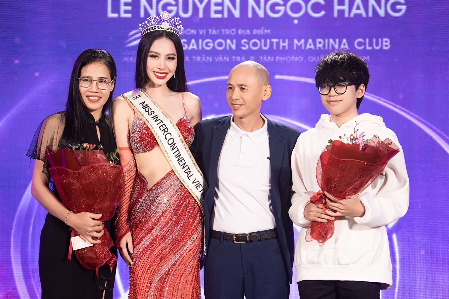 Harper's Bazaar_Á hậu Ngọc Hằng tham dự Miss Intercontinental 2023_05