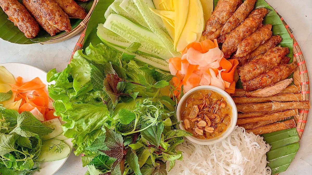 nem-nướng-nha-trang-ivivu