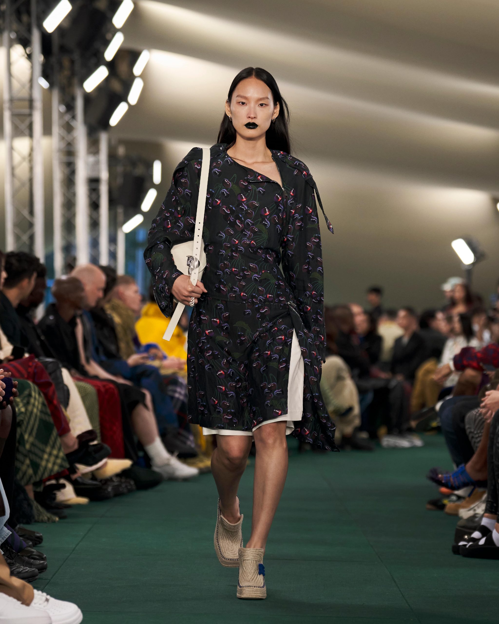 BST Burberry Xuân-Hè 2024