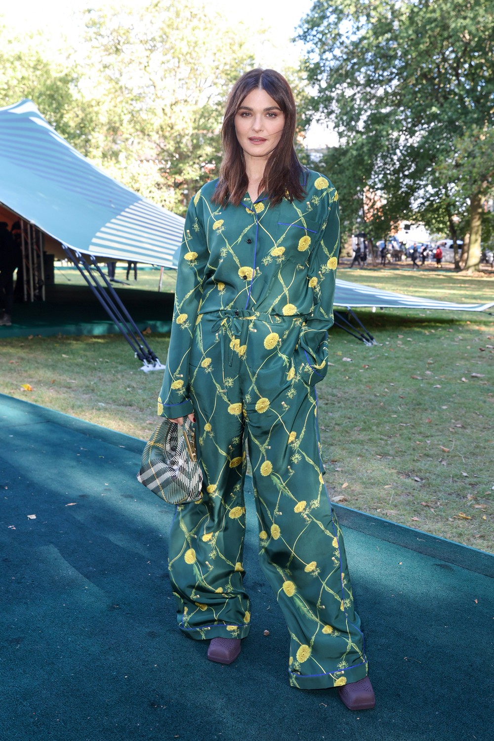 BST Burberry Xuân-Hè 2024