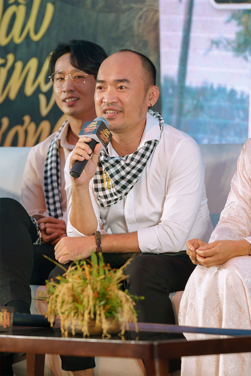 Harper's Bazaar_Showcase phim điện ảnh Đất Rừng Phương Nam_07