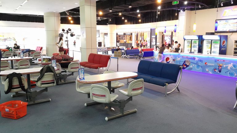 nem-bowling-o-bowling-aeon-tan-phu.jpg