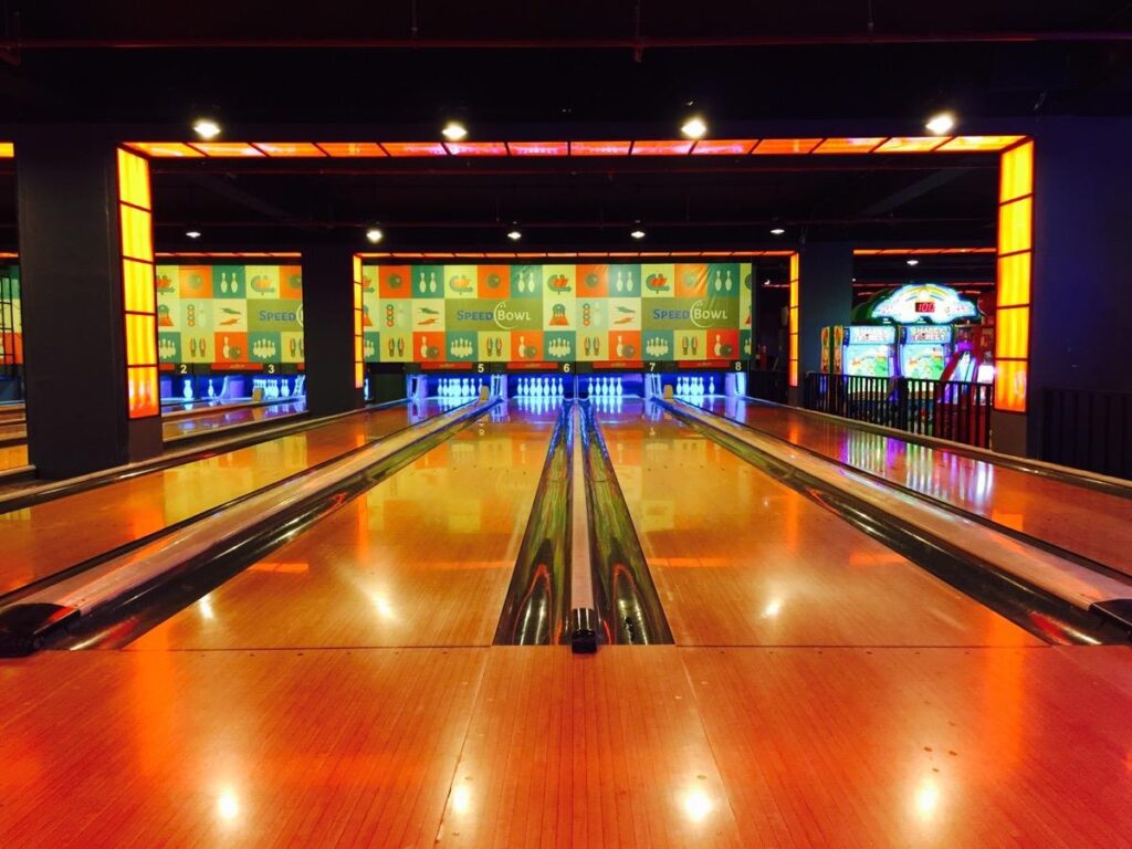 Bật mí 5 sân chơi bowling ở Sài Gòn cực chất cho mọi lứa tuổi