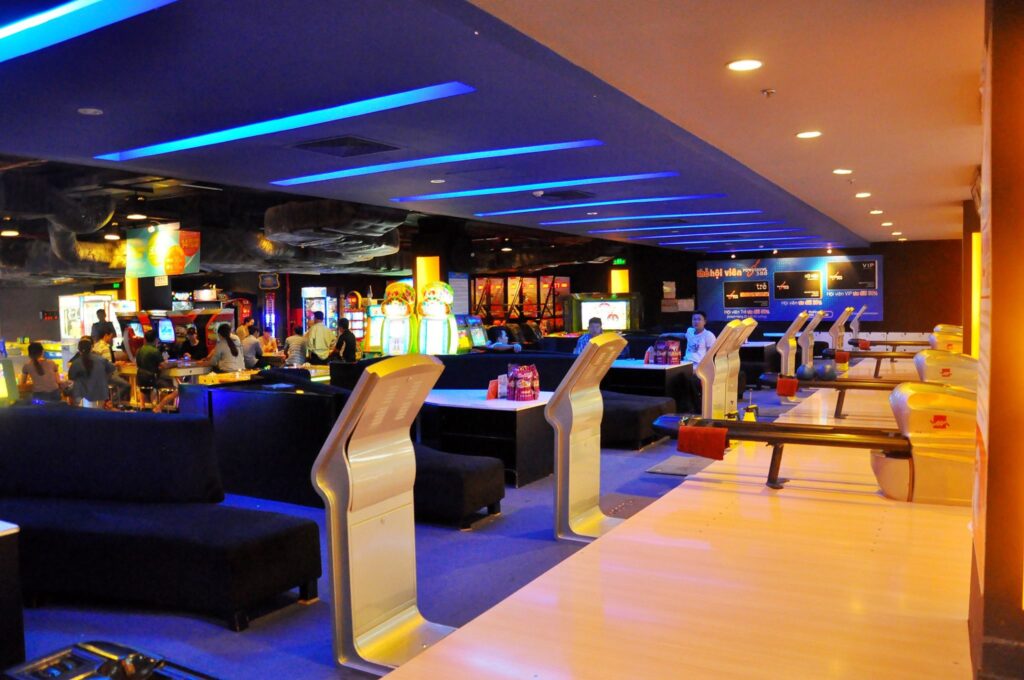 Bật mí 5 sân chơi bowling ở Sài Gòn cực chất cho mọi lứa tuổi