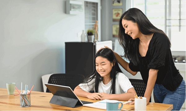 Đây là đứa trẻ ngây thơ, tin người và có phần đơn giản
