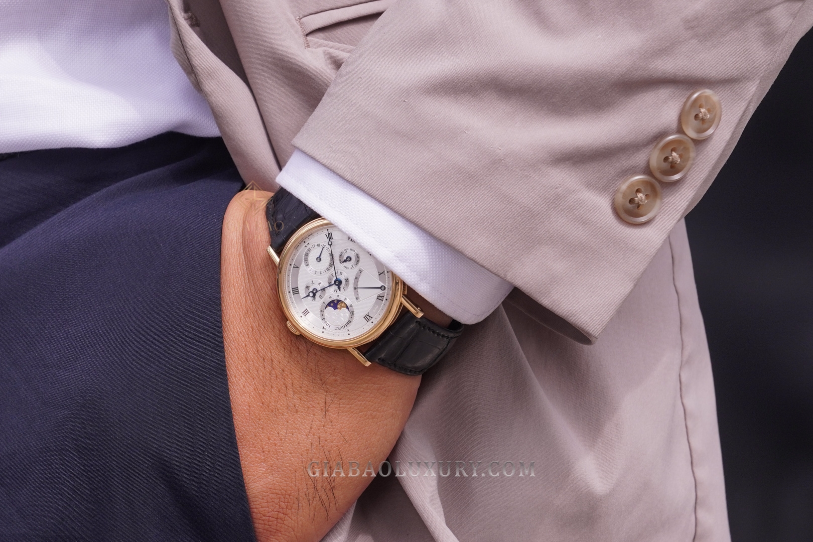 breguet-5327-29-of-30.jpg?v=1645758711773