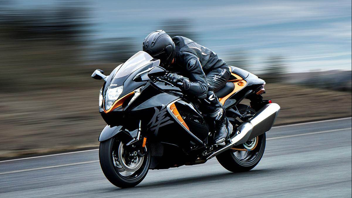 Suzuki Hayabusa 2023 ra mắt thị trường, giá hơn 616 triệu đồng