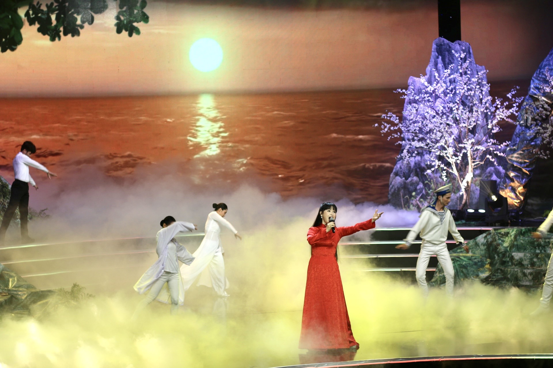 ca sĩ Trang Nhung