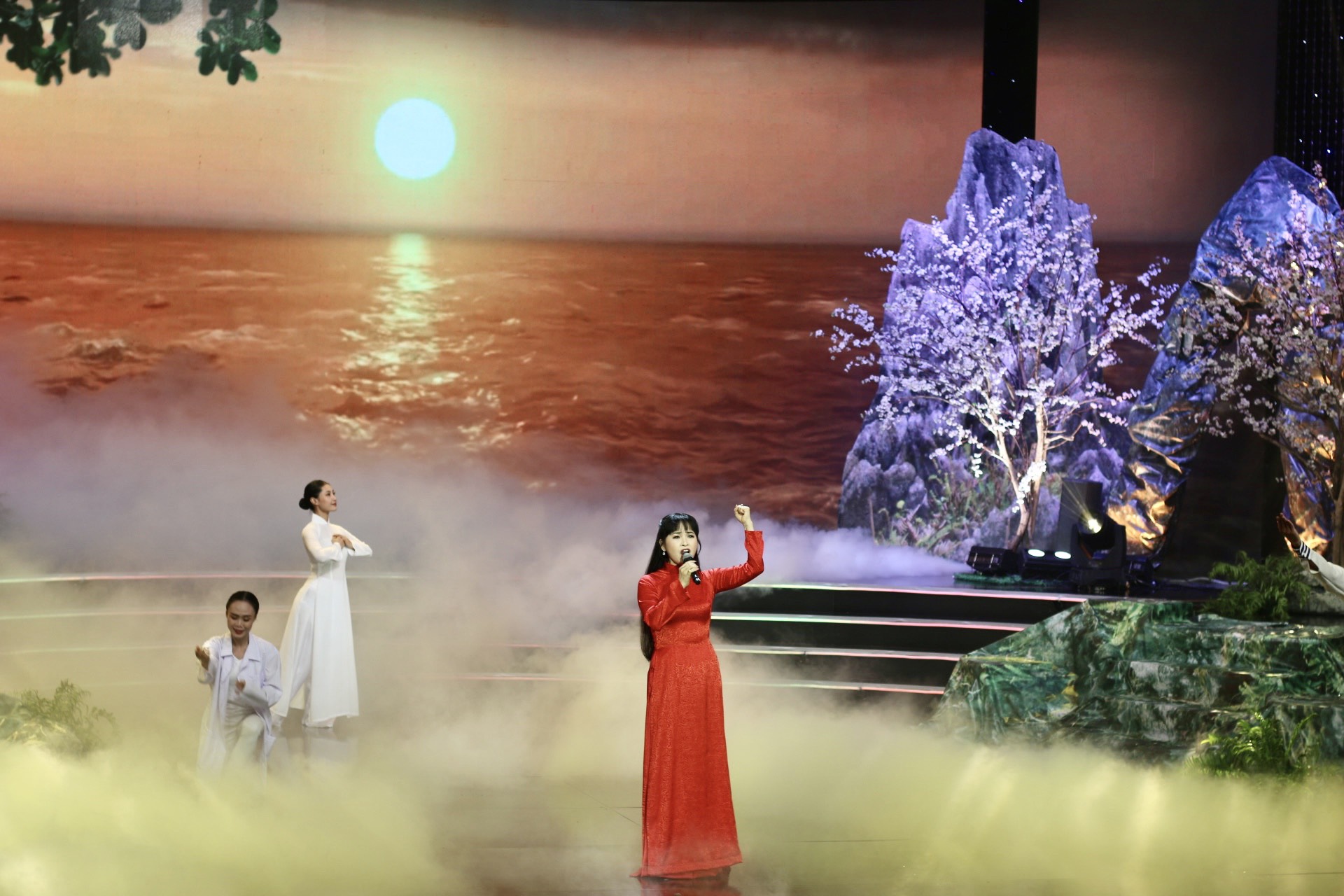 ca sĩ Trang Nhung