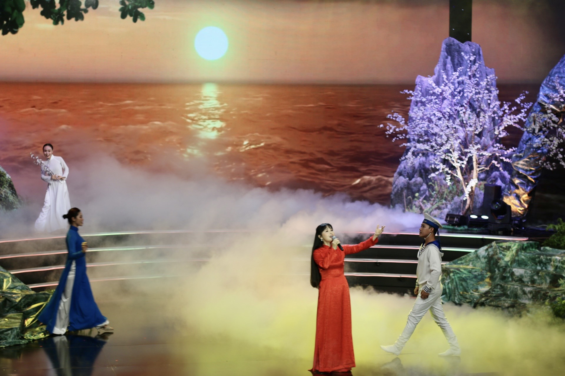 ca sĩ Trang Nhung