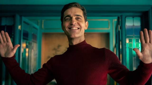 Money Heist: Berlin hạng 1 ở 75 nước, nam chính cười toả nắng cực cuốn