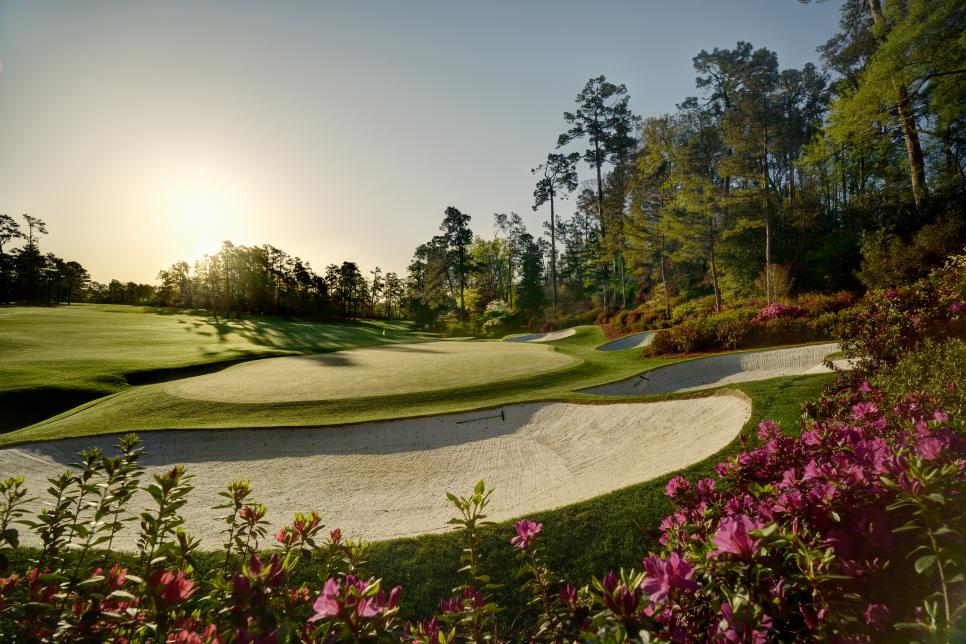 Khám phá loạt sân golf thách thức nhất thế giới
