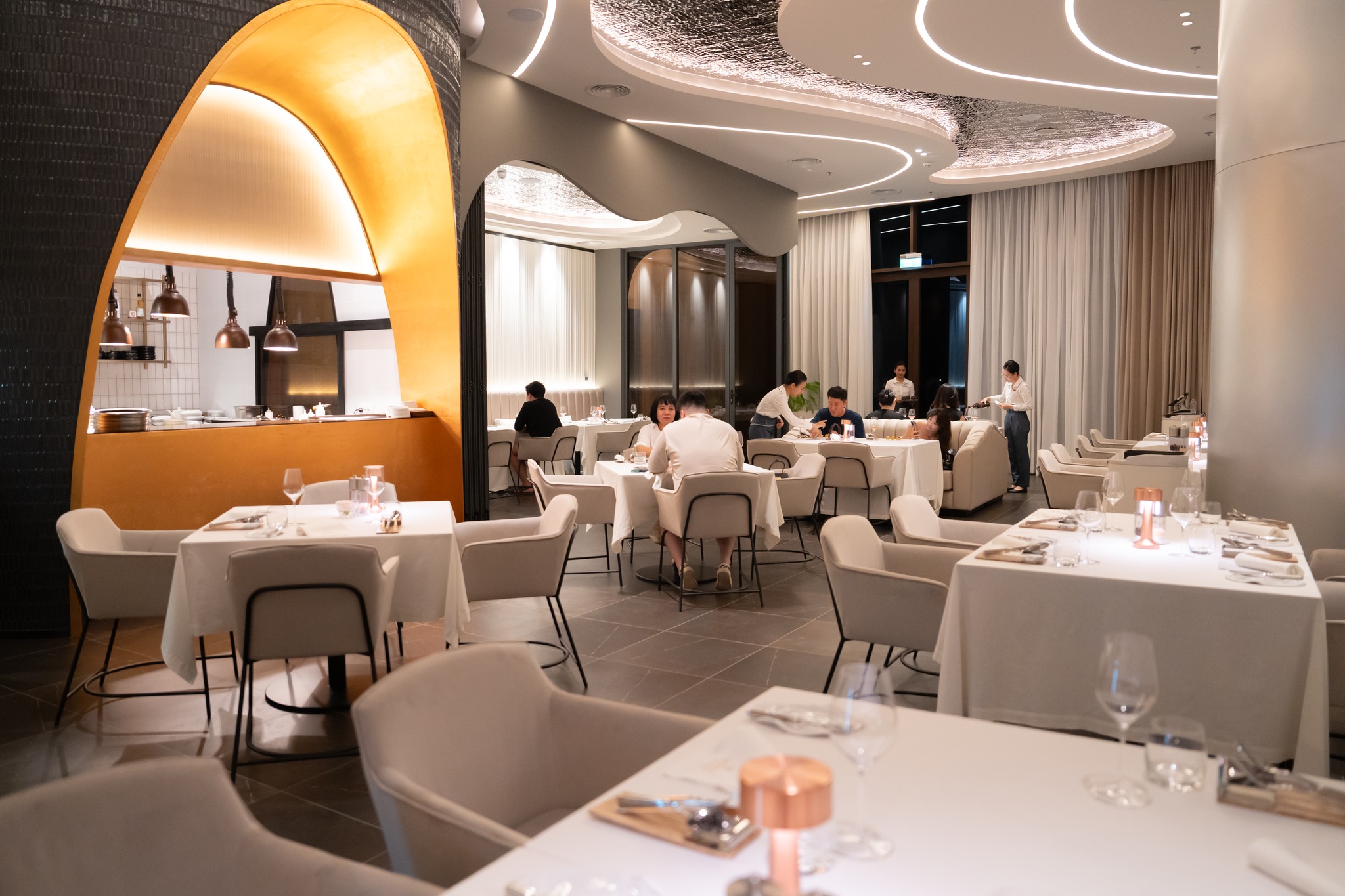 Khám phá menu mùa Xuân tại 4 nhà hàng Fine Dining