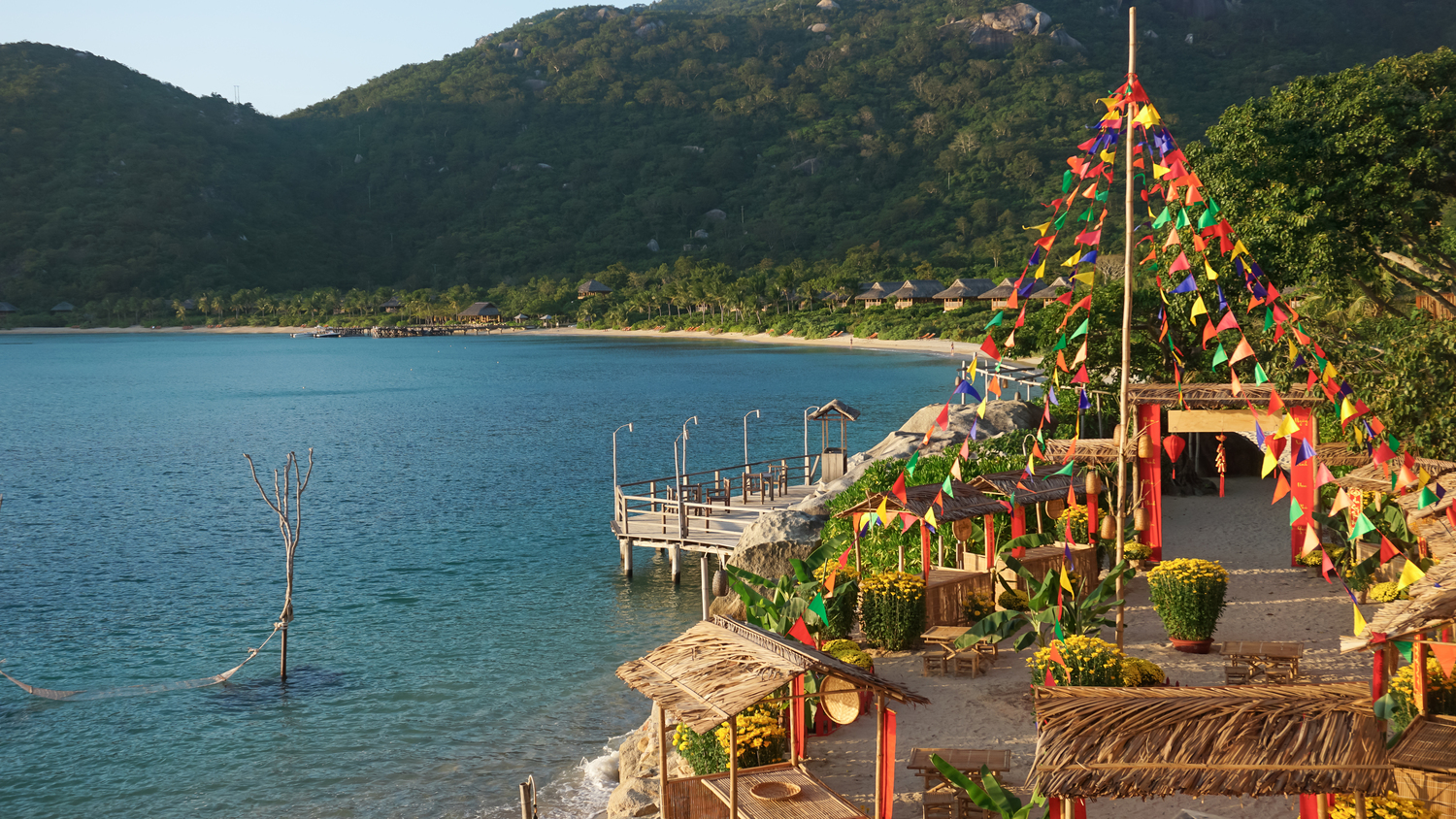 Hội Chợ Tết tại Six Senses Ninh Van Bay