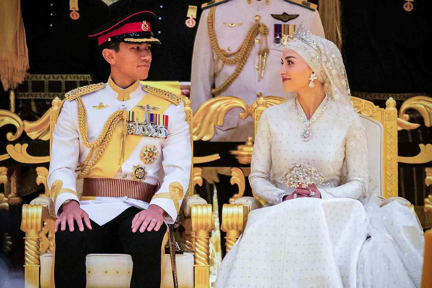 Chuyện tình cổ tích của Hoàng tử Brunei và vợ