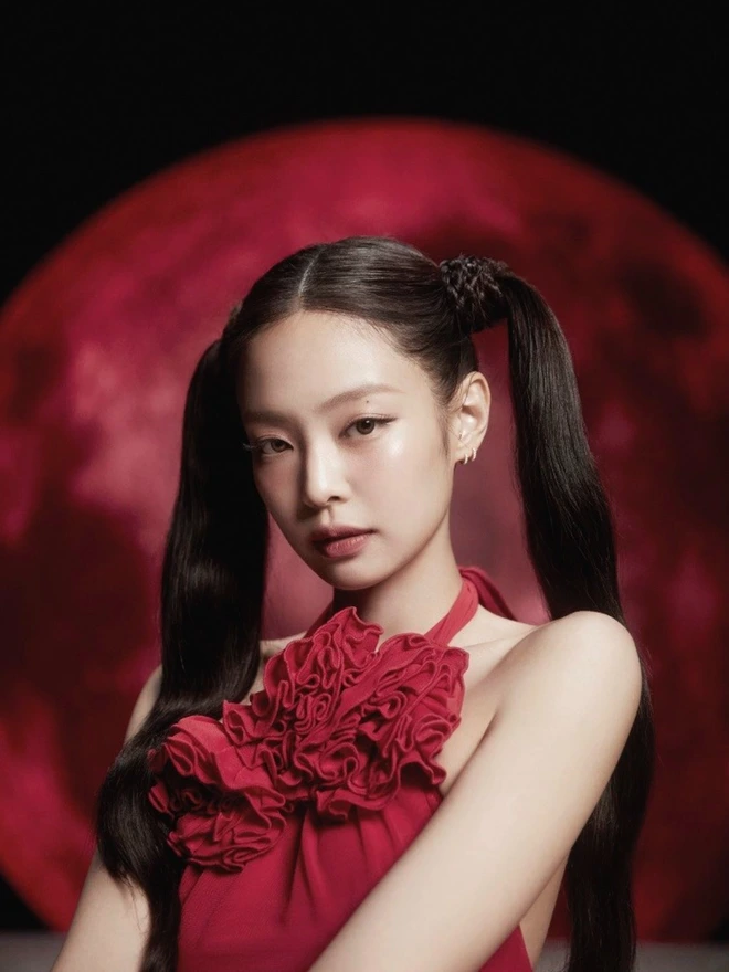 HOT: Jennie (BLACKPINK) hẹn hò bạn trai mới chỉ sau 1 tháng chia tay V